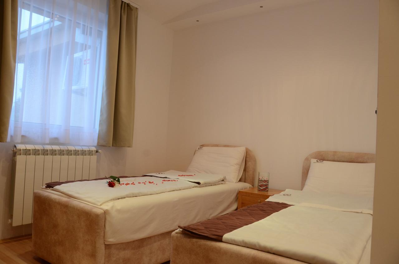 Hotel Mk, Plavi Restoran, Loznica Extérieur photo